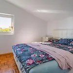 Beautiful In With House Sea View 度假居 Ždrelac