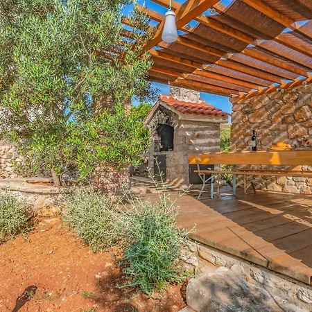 בית נופש Lovely In *