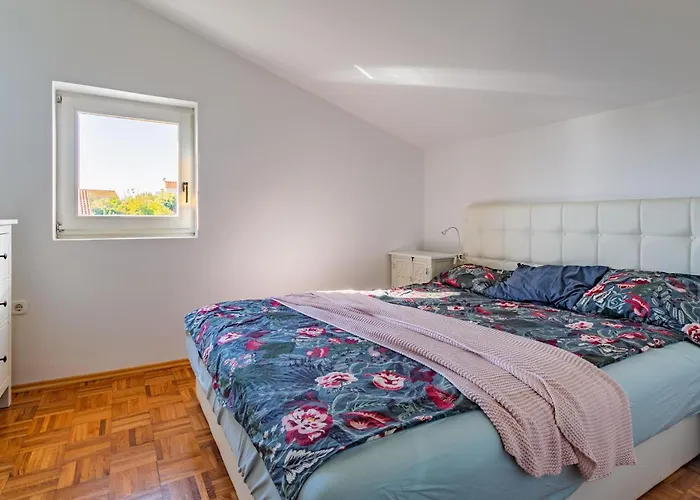 Lovely In Vikendica Zdrelac