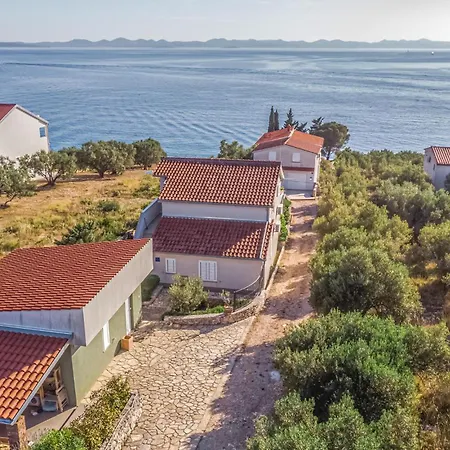 Tatil Evi Beautiful In With House Sea View Ždrelac